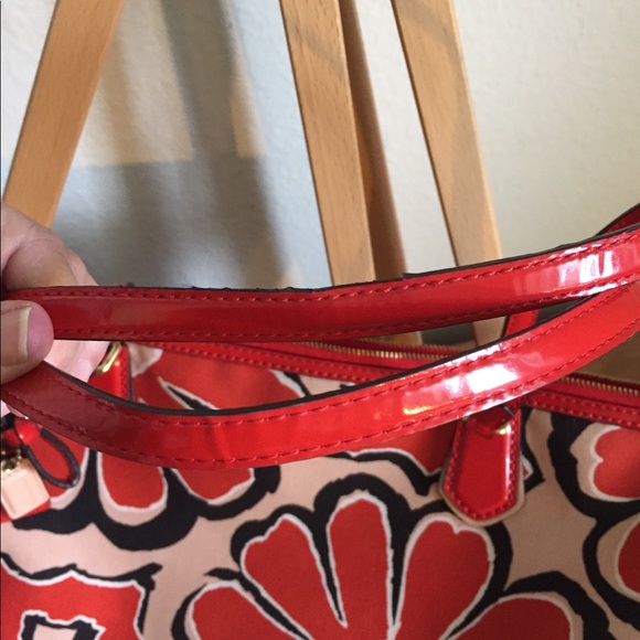 Coach Poppy Scarf Print - Picture 2 of 8